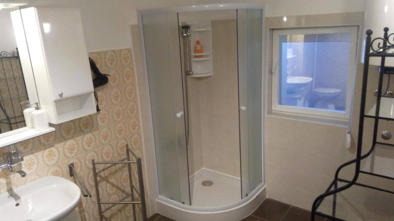 Apartmani Lela Selce Exterior photo