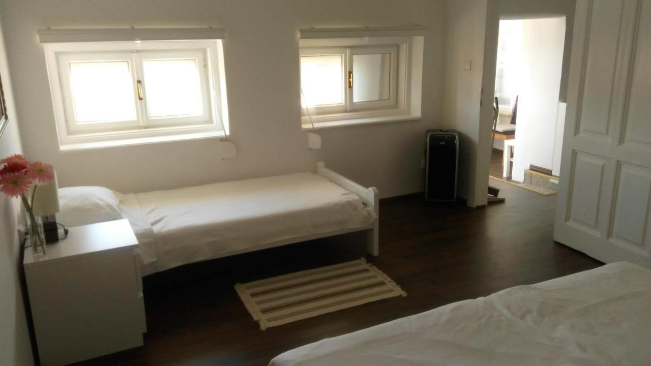 Apartmani Lela Selce Exterior photo